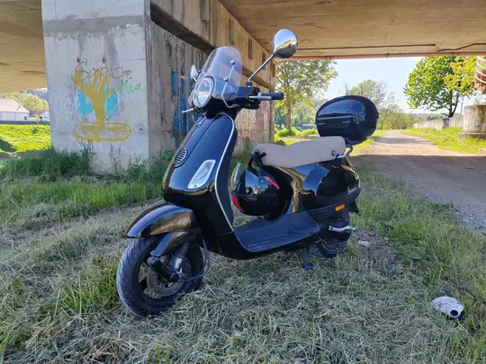 Piaggio Vespa