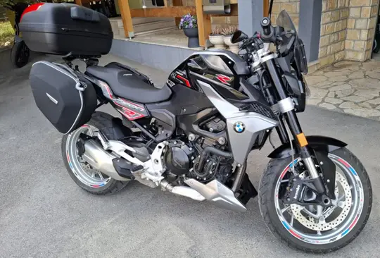 BMW F900R