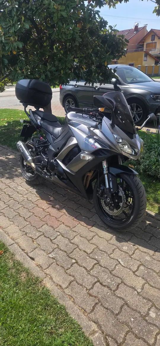 Kawasaki Z1000