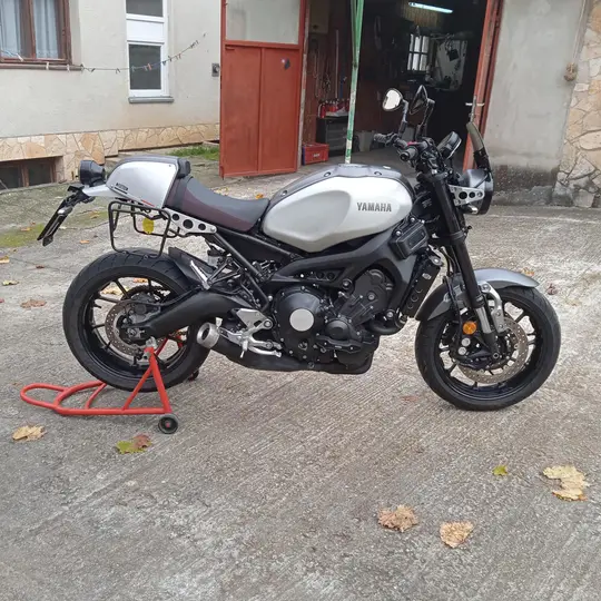 Yamaha XSR900