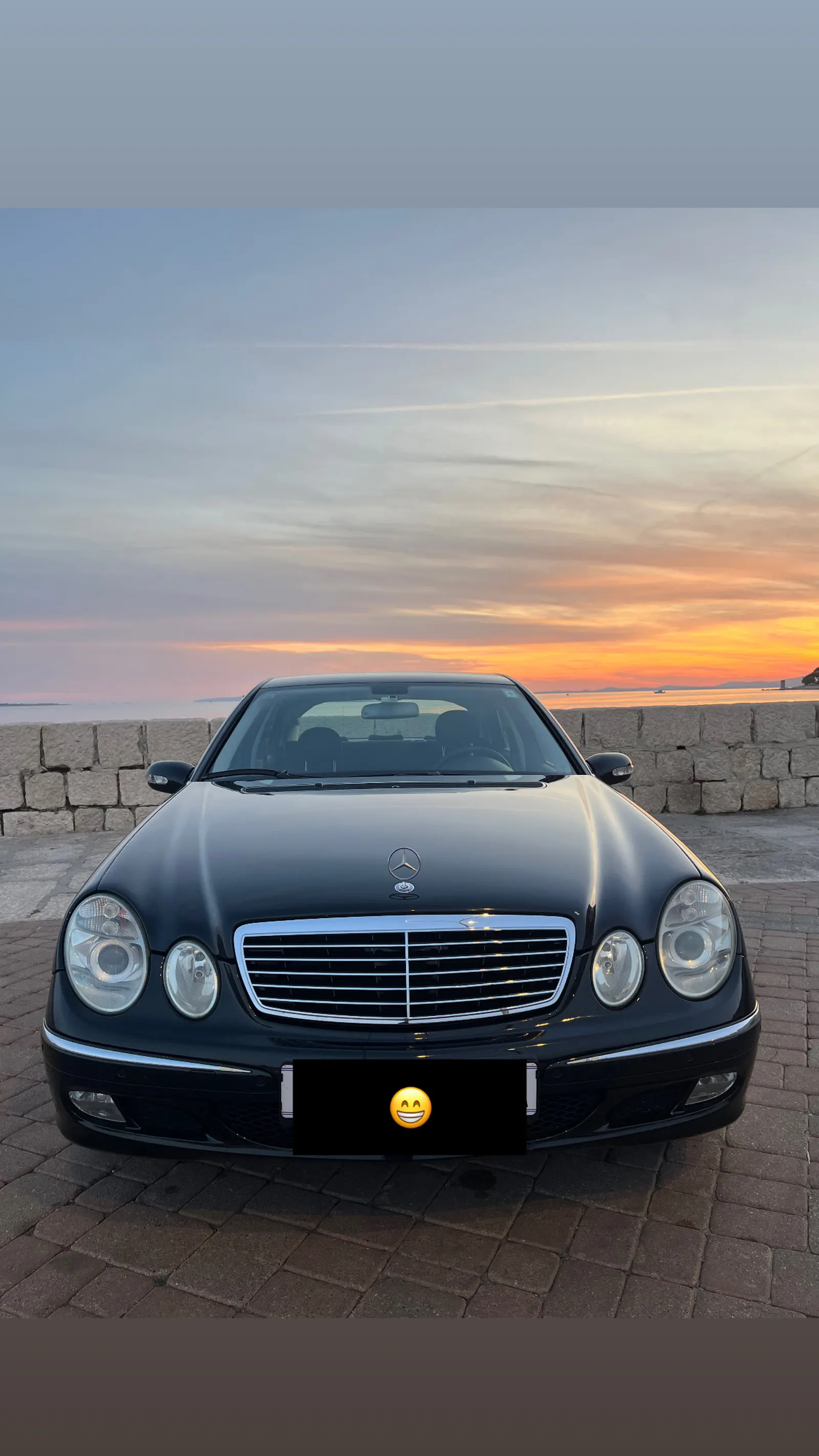 Mercedes-Benz 220