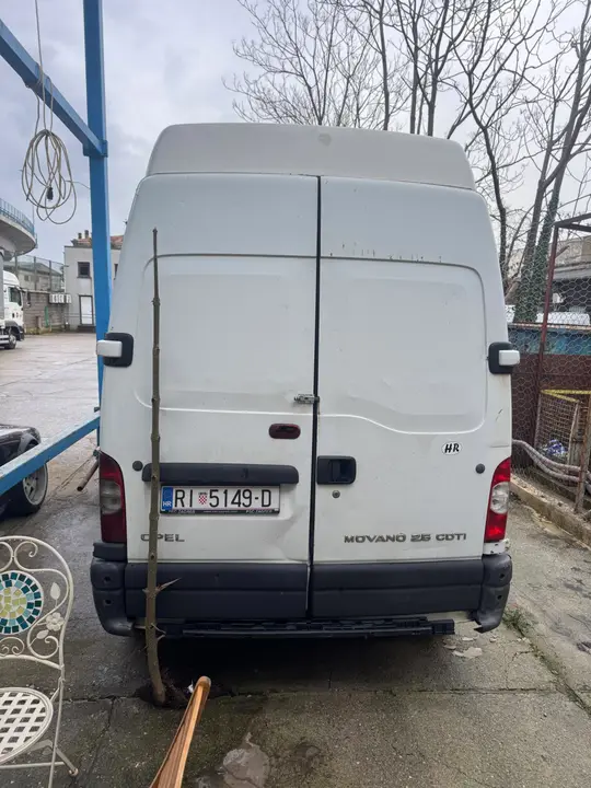 Opel Movano