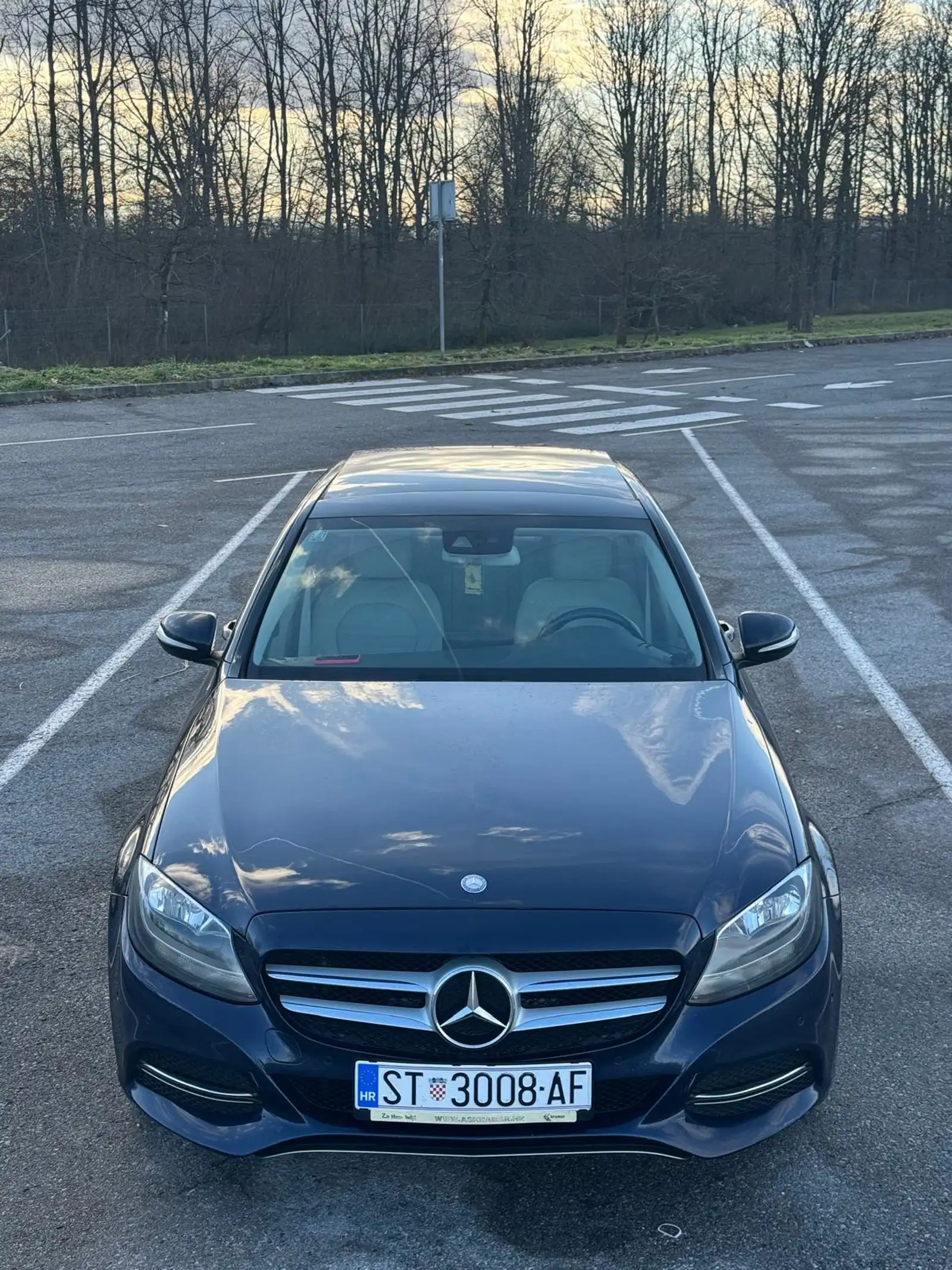 Mercedes-Benz 220