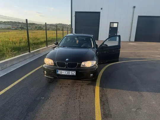 BMW 118