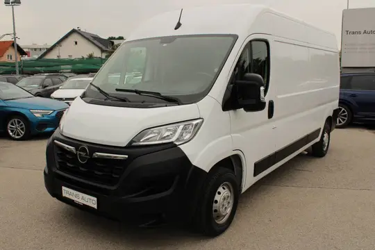 Opel Movano