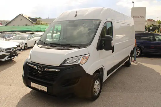 Opel Movano