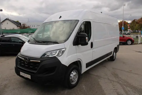 Opel Movano