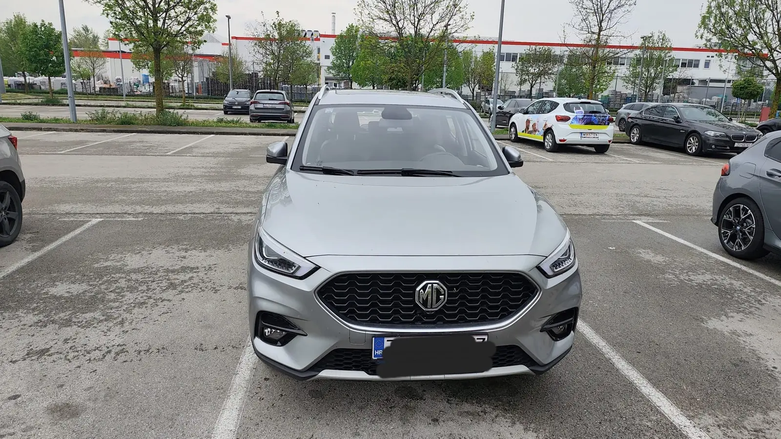 MG ZS