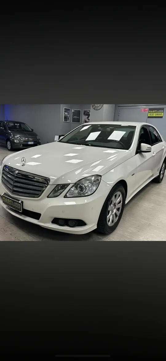 Mercedes-Benz E 220