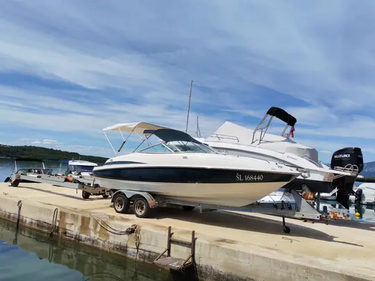 Bayliner Maxum
