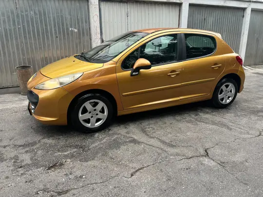 Peugeot 207