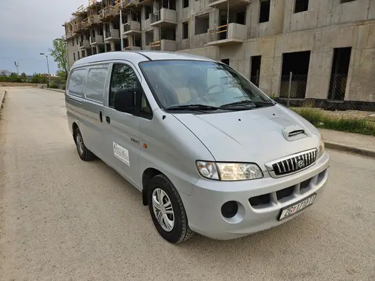 Hyundai H-1
