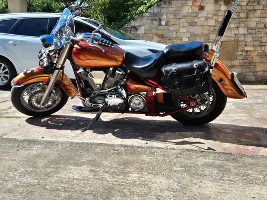 Yamaha XV 1600