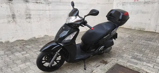 Kymco People