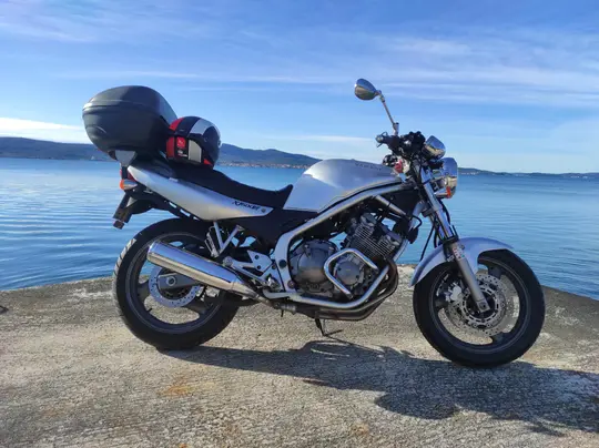 Yamaha XJ6