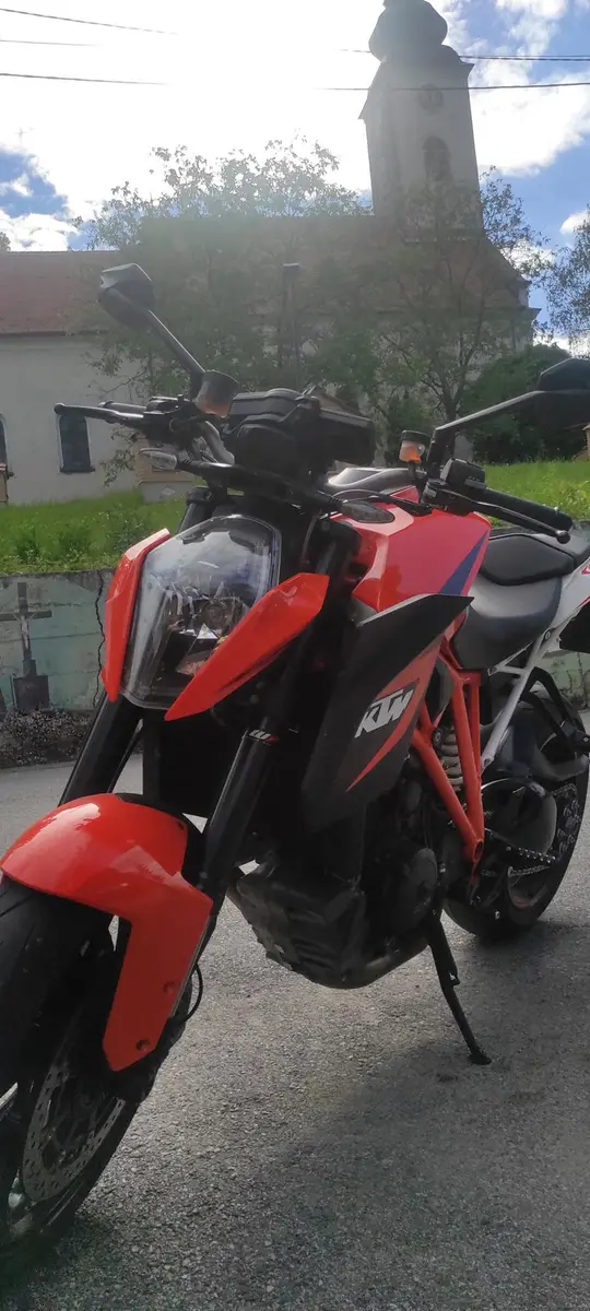 KTM 1290 Super Duke R