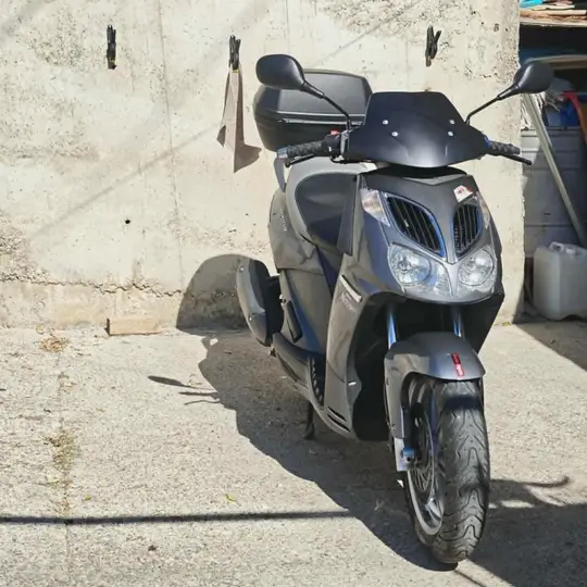 Aprilia Sportcity 250
