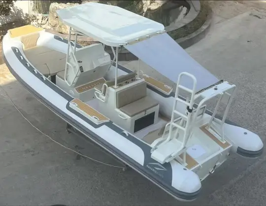 Navaris 700