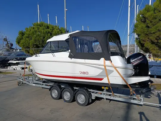Suzuki Antares