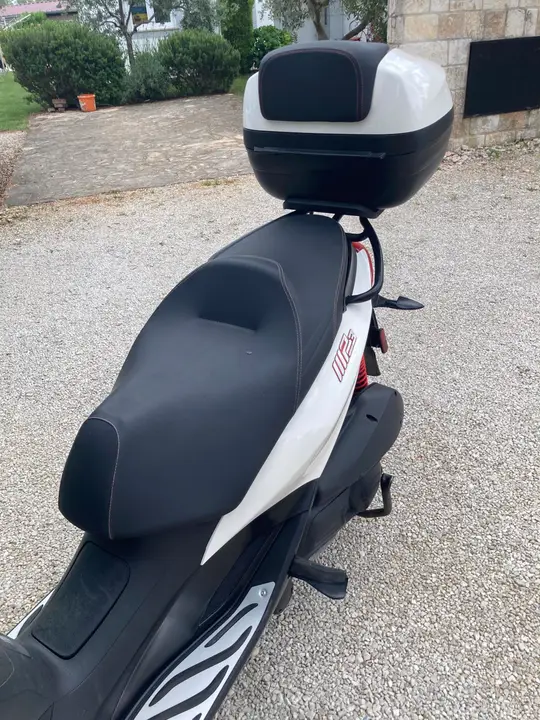 Piaggio MP3