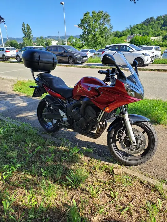 Yamaha FZ6