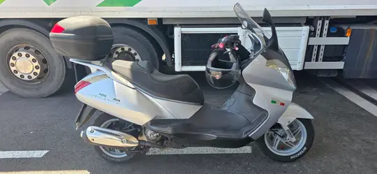 Aprilia Atlantic 250
