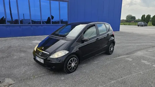 Mercedes-Benz A 180