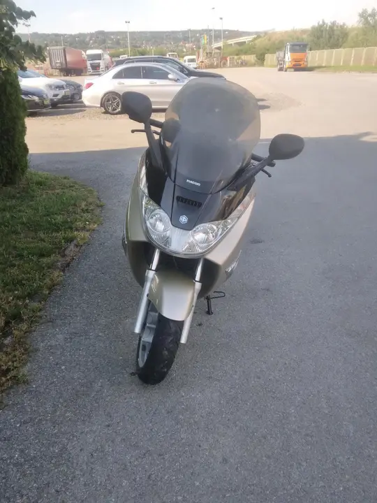Piaggio X8