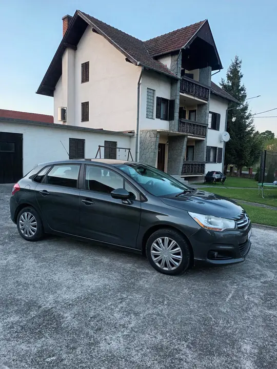 Citroën C4