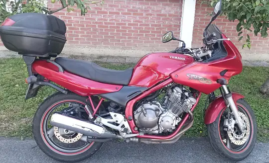 Yamaha XJ6