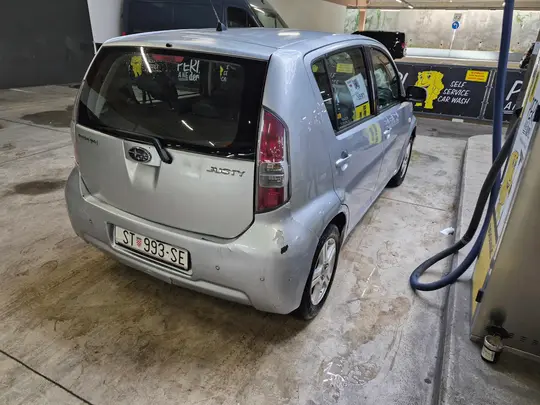 Thumbnail 4