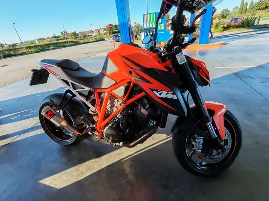 KTM 1290 Super Duke R