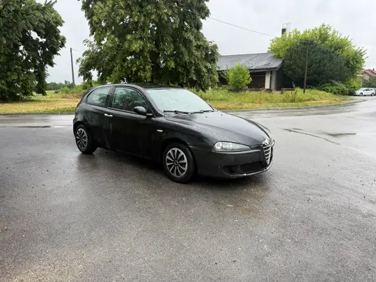 Alfa Romeo 147