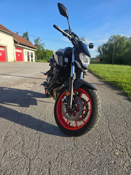 Yamaha MT-07