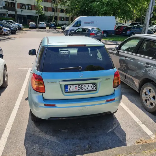 Suzuki SX4