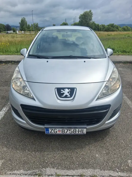Peugeot 207
