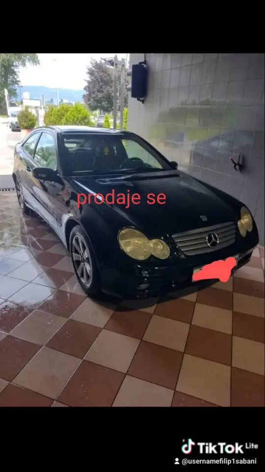 Mercedes-Benz 220