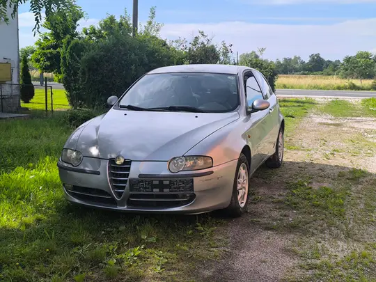 Alfa Romeo 147