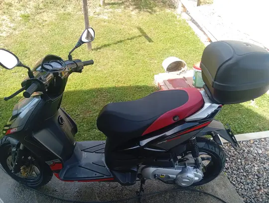 Aprilia RSV4