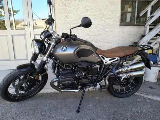 BMW R nineT