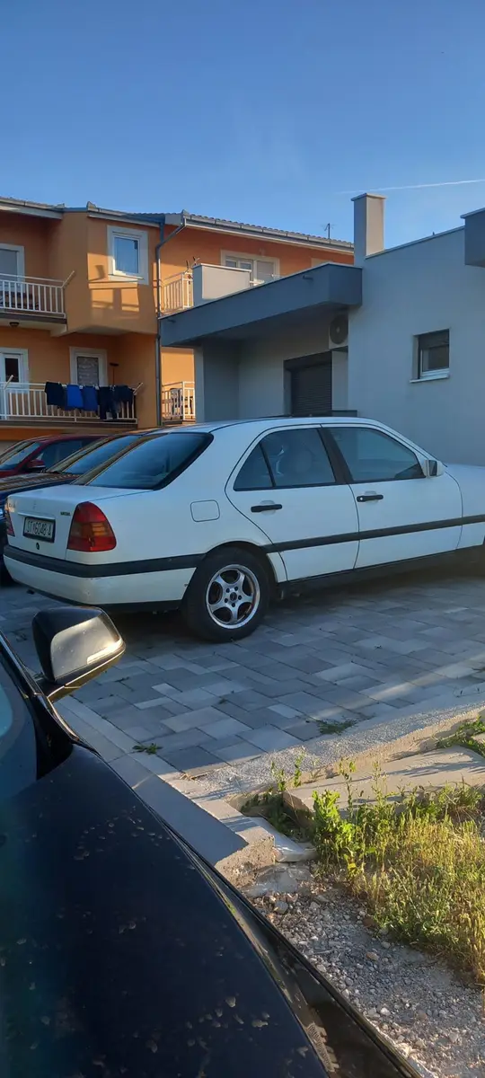 Mercedes-Benz C 160
