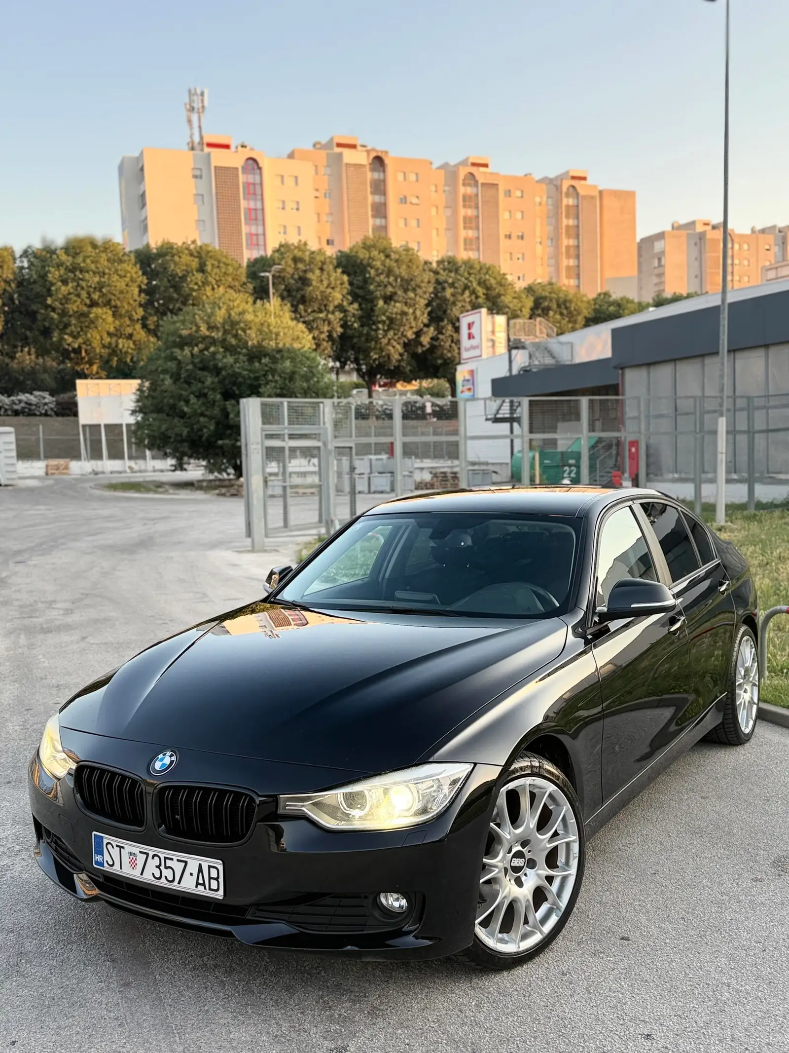 BMW 320