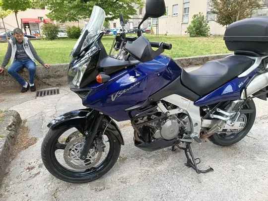 Suzuki DL