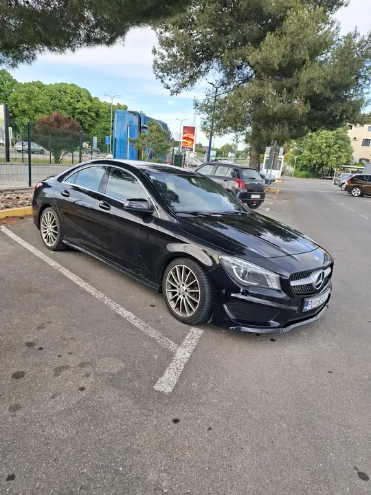 Mercedes-Benz CLA 180
