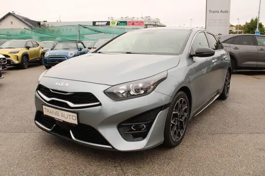 Kia pro cee'd / ProCeed