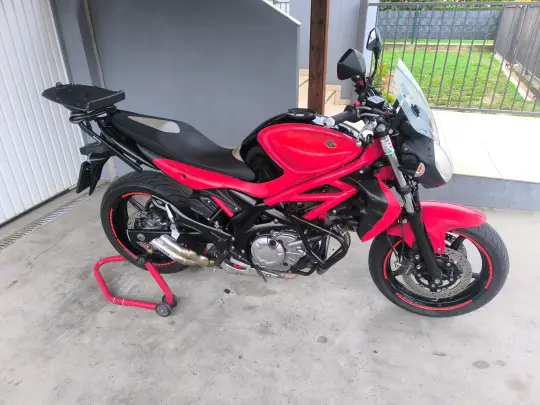 Suzuki SV650
