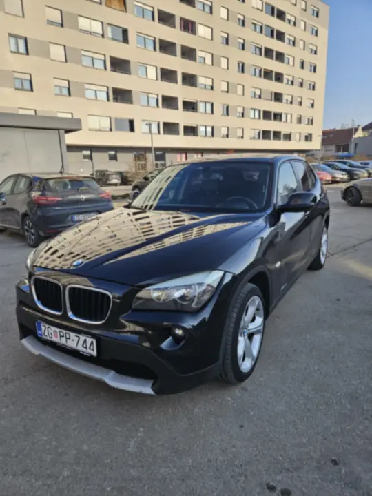 BMW X1